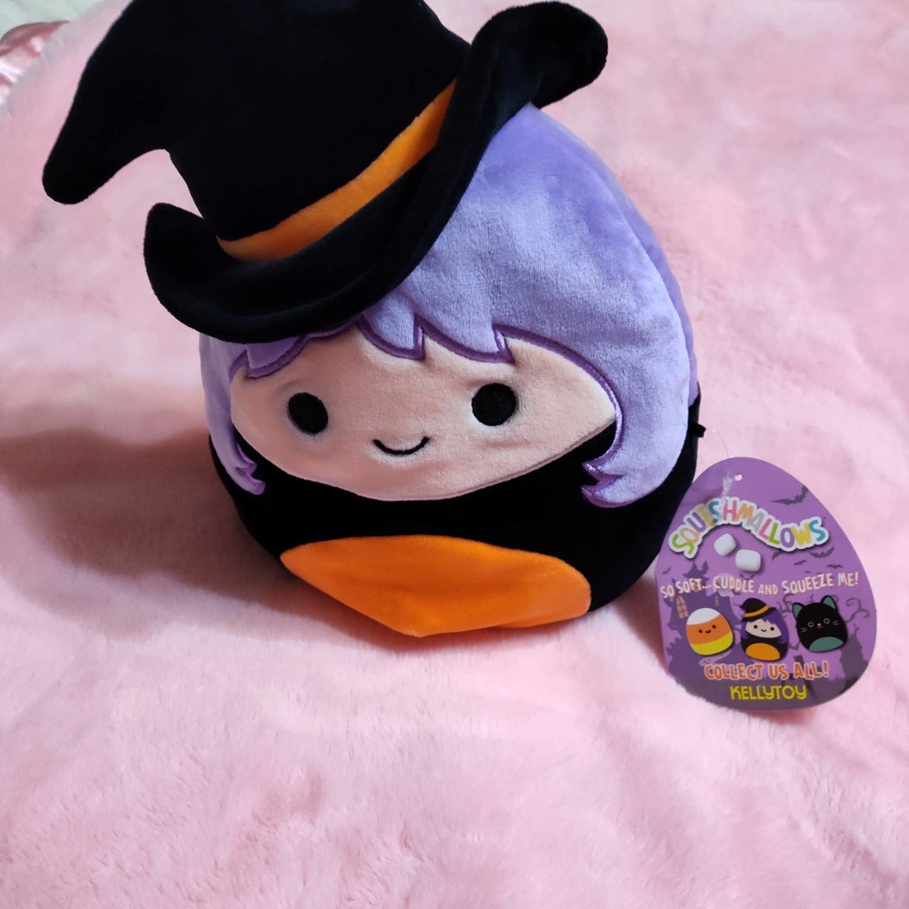 SquishMellow Madeleine the Witch